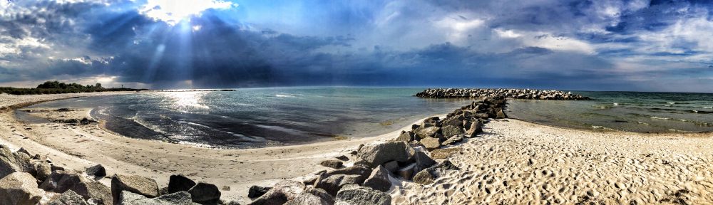 Storm over the western seashore